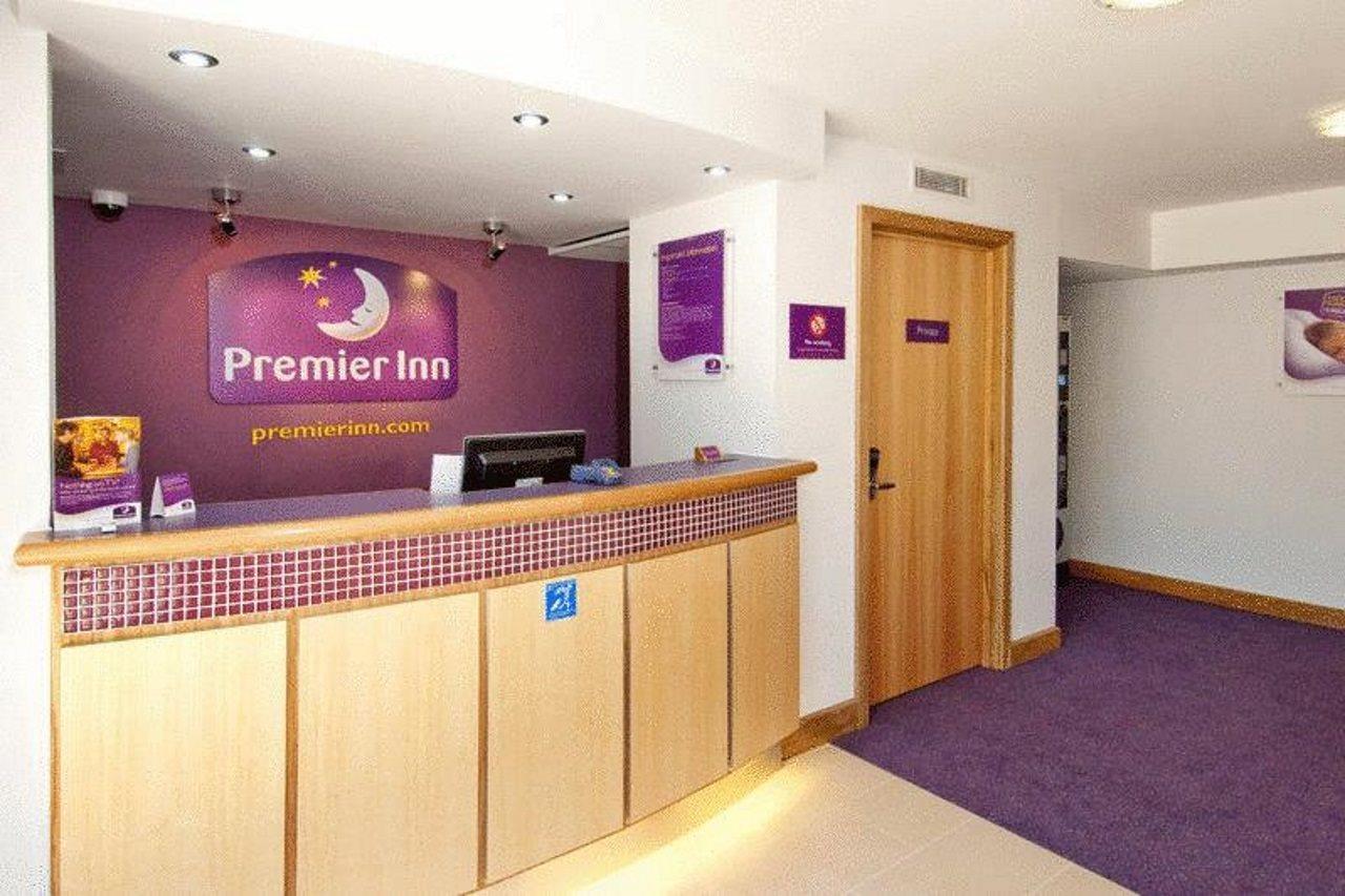 Premier Inn London ريوسليب المظهر الخارجي الصورة