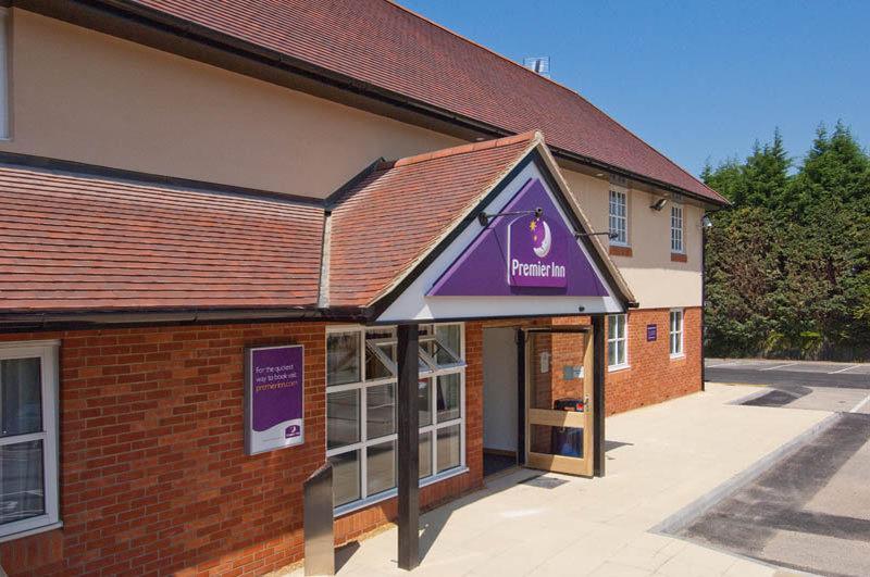 Premier Inn London ريوسليب المظهر الخارجي الصورة
